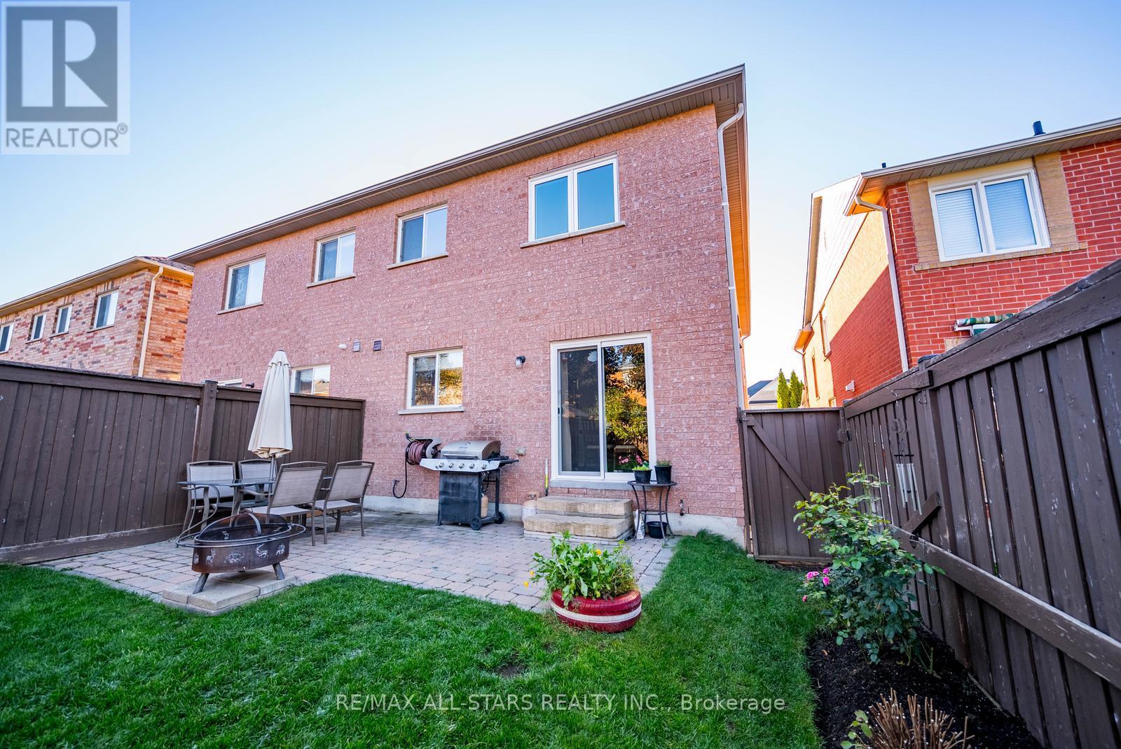 15 Amos Lehman Way, Whitchurch-Stouffville, Ontario  L4A 0J9 - Photo 40 - N12576610