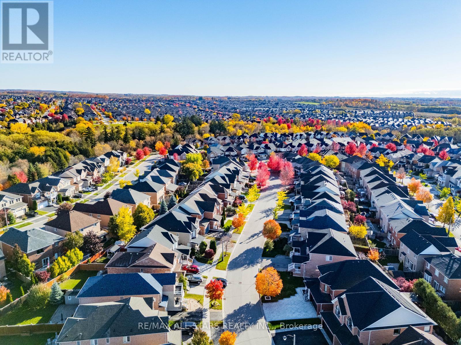 15 Amos Lehman Way, Whitchurch-Stouffville, Ontario  L4A 0J9 - Photo 48 - N12576610