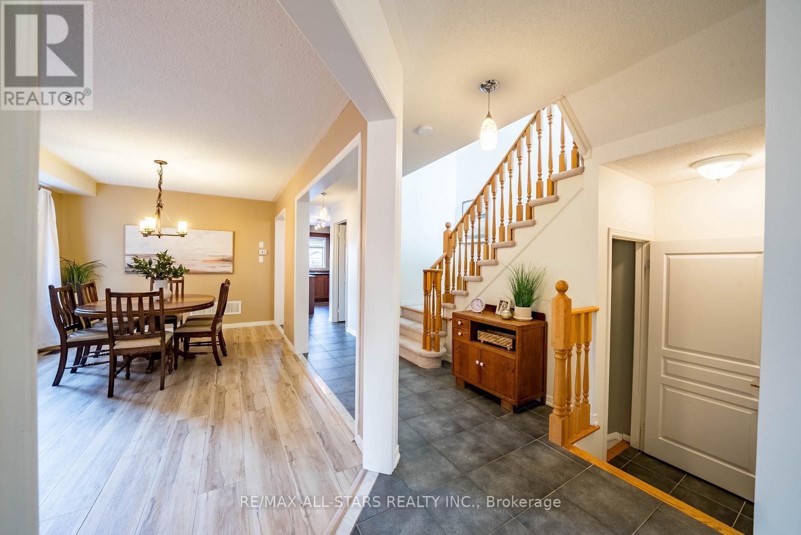 15 Amos Lehman Way, Whitchurch-Stouffville, Ontario  L4A 0J9 - Photo 8 - N12576610