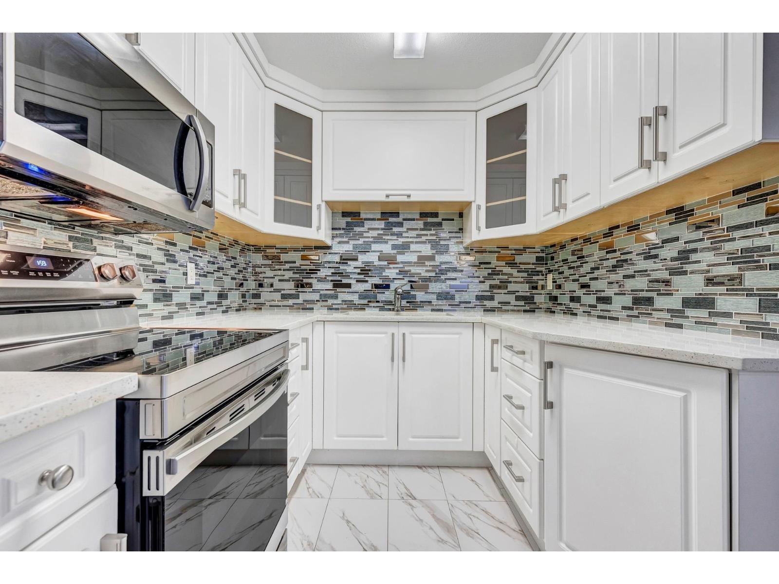 35 3075 Trethewey Street, Abbotsford, British Columbia  V2T 3R4 - Photo 5 - R3069792