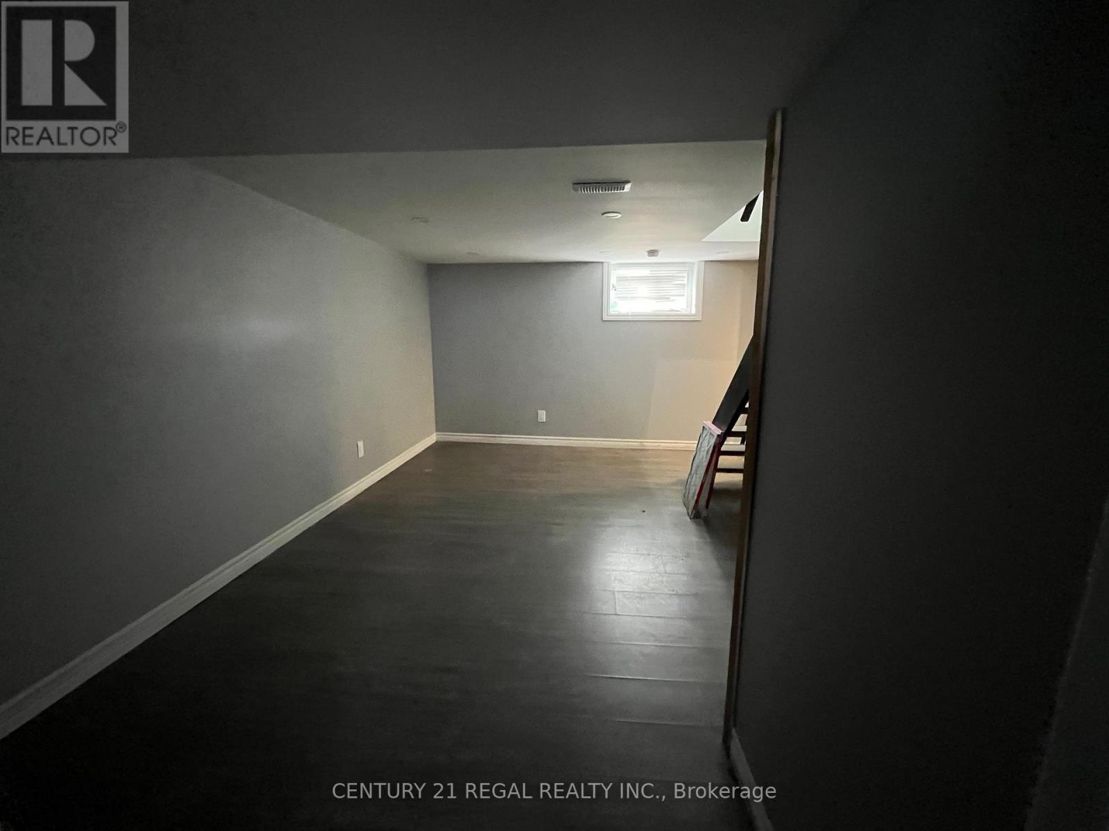 259 Tiffin Street, Barrie, Ontario  L4N 2N3 - Photo 8 - S12576574