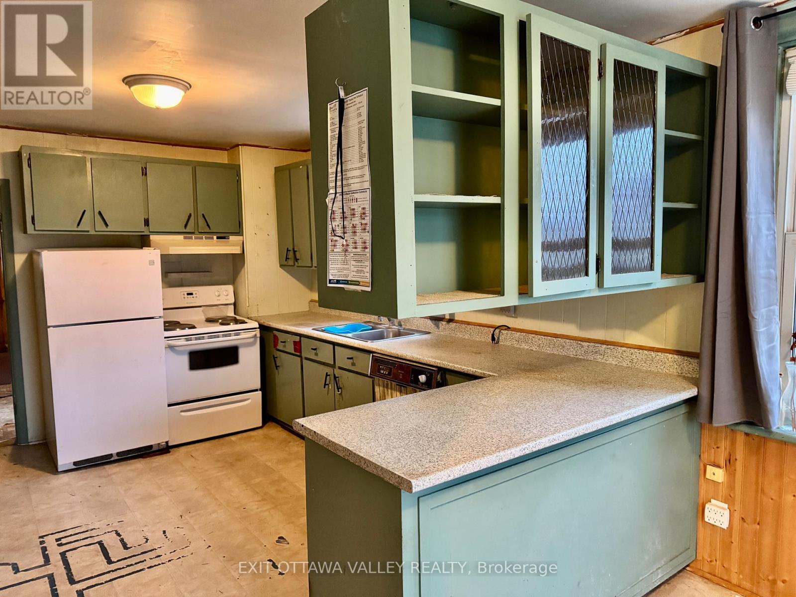 13 Grace Street, Whitewater Region, Ontario  K0J 2L0 - Photo 7 - X12576762