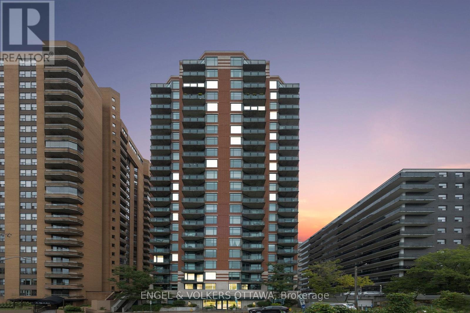 203 - 570 Laurier Avenue W, Ottawa, Ontario  K1R 1C8 - Photo 1 - X12576702