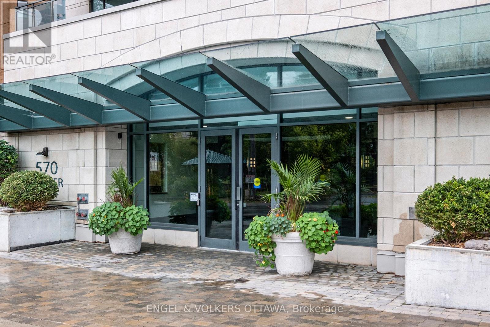 203 - 570 Laurier Avenue W, Ottawa, Ontario  K1R 1C8 - Photo 3 - X12576702