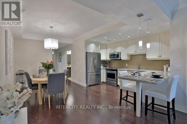 305 - 205 Lakeshore Road, Oakville, Ontario  L6K 0H8 - Photo 14 - W12576372