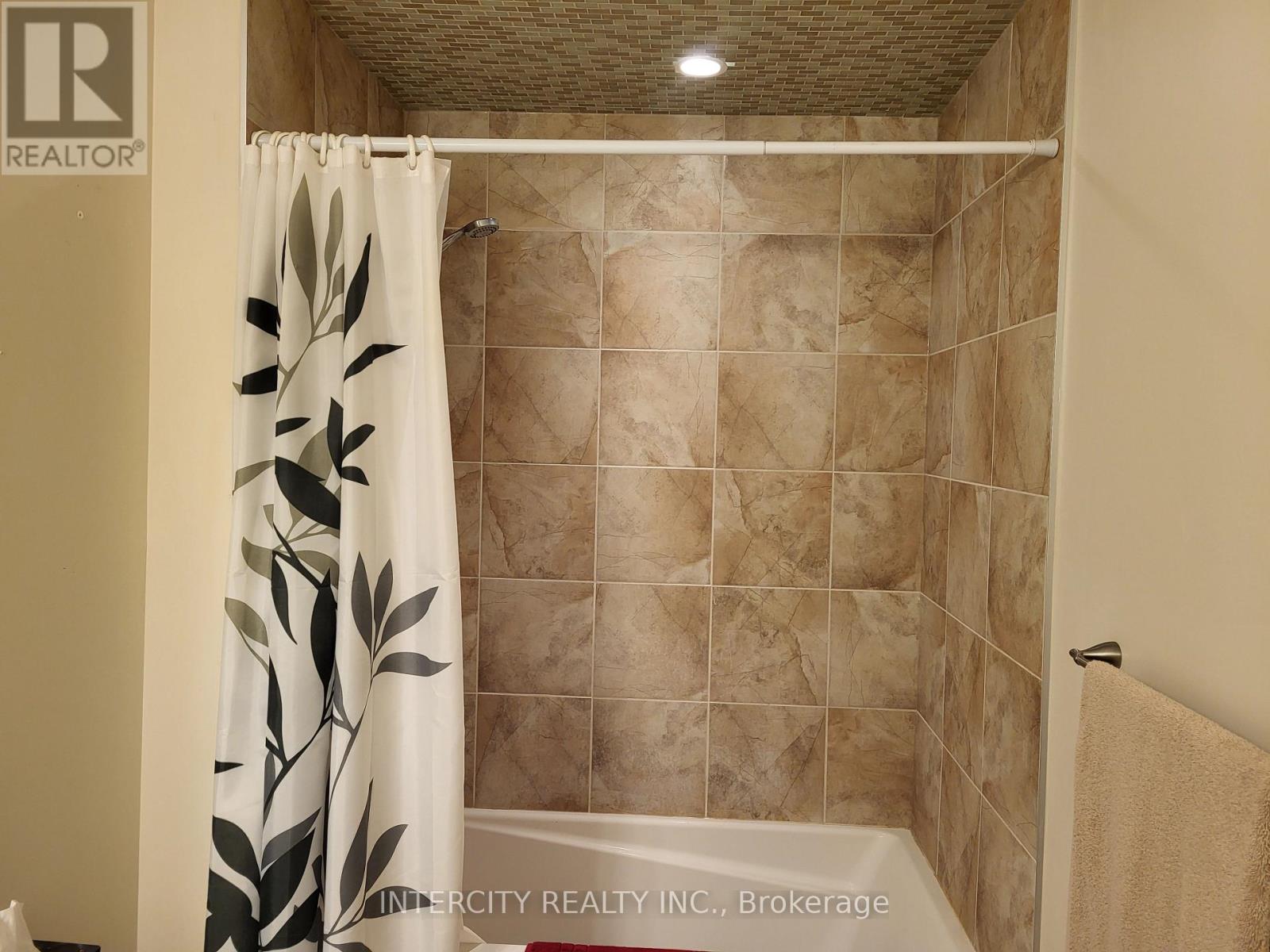 305 - 205 Lakeshore Road, Oakville, Ontario  L6K 0H8 - Photo 20 - W12576372