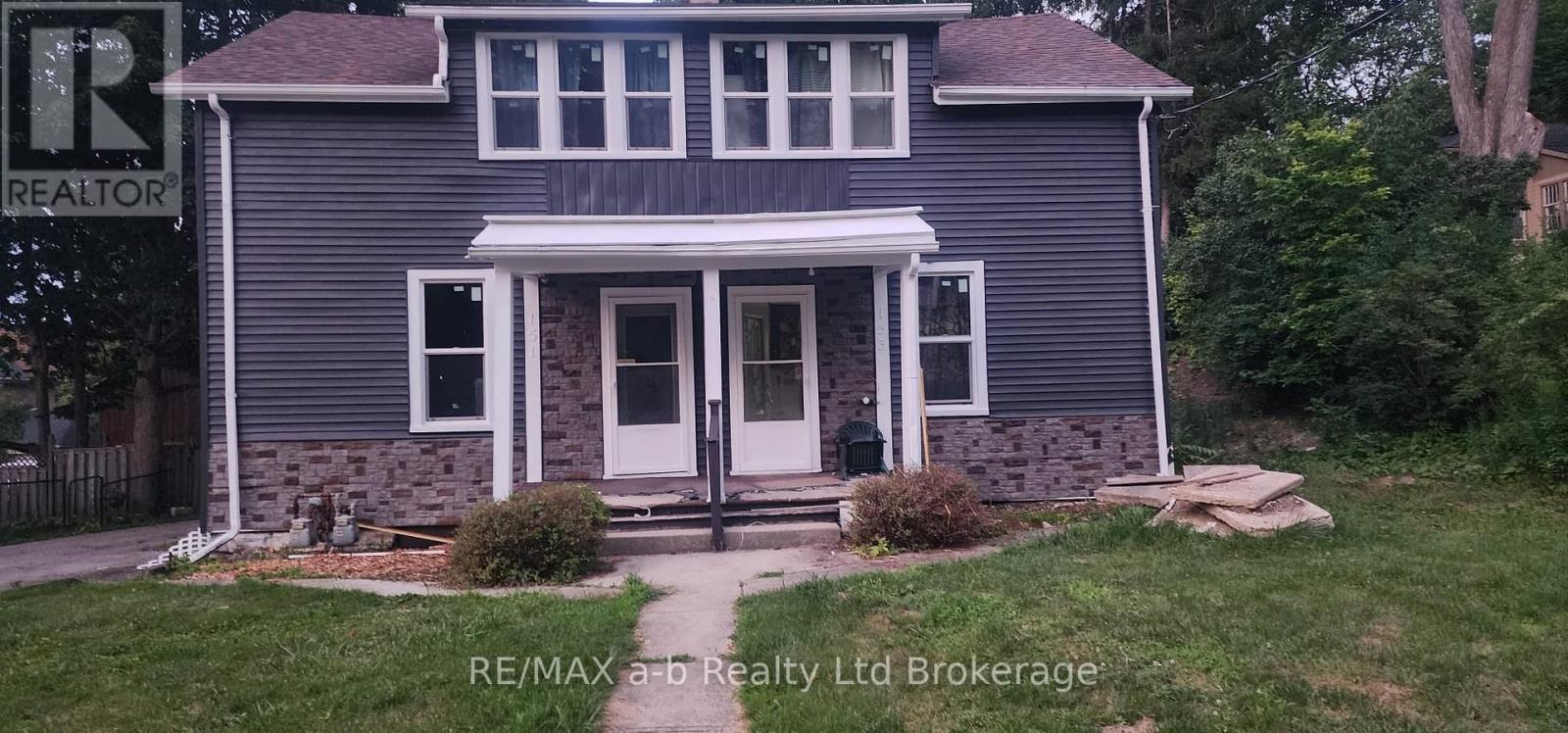 151 Albert Street, Ingersoll, Ontario  N5C 2Y3 - Photo 1 - X12576738