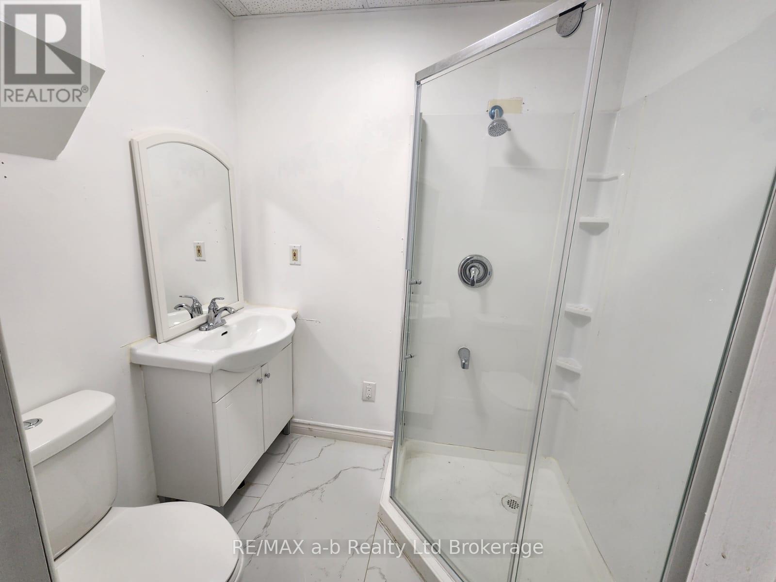 151 Albert Street, Ingersoll, Ontario  N5C 2Y3 - Photo 17 - X12576738