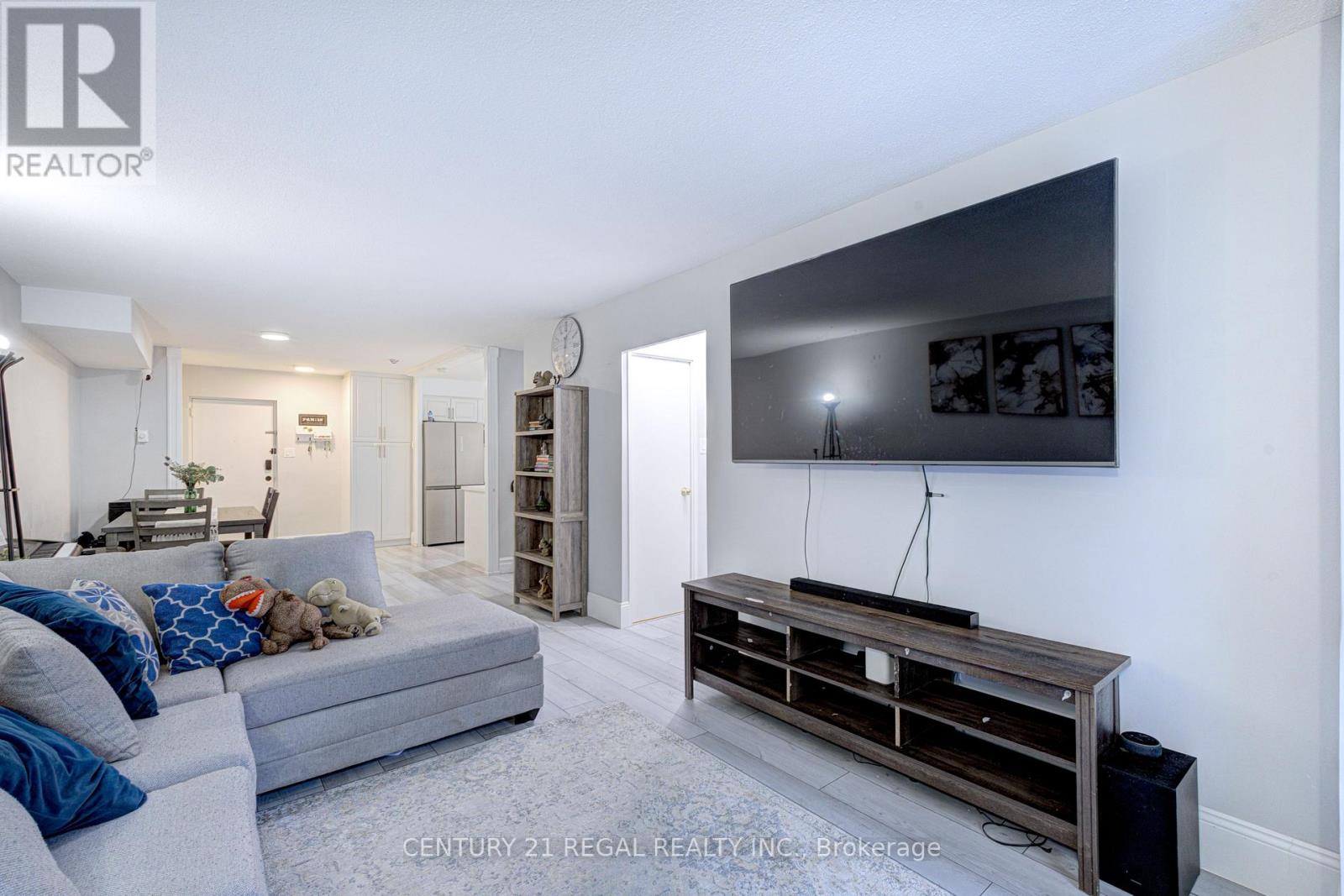 139 - 366 The East Mall, Toronto, Ontario  M9B 6C6 - Photo 16 - W12576602