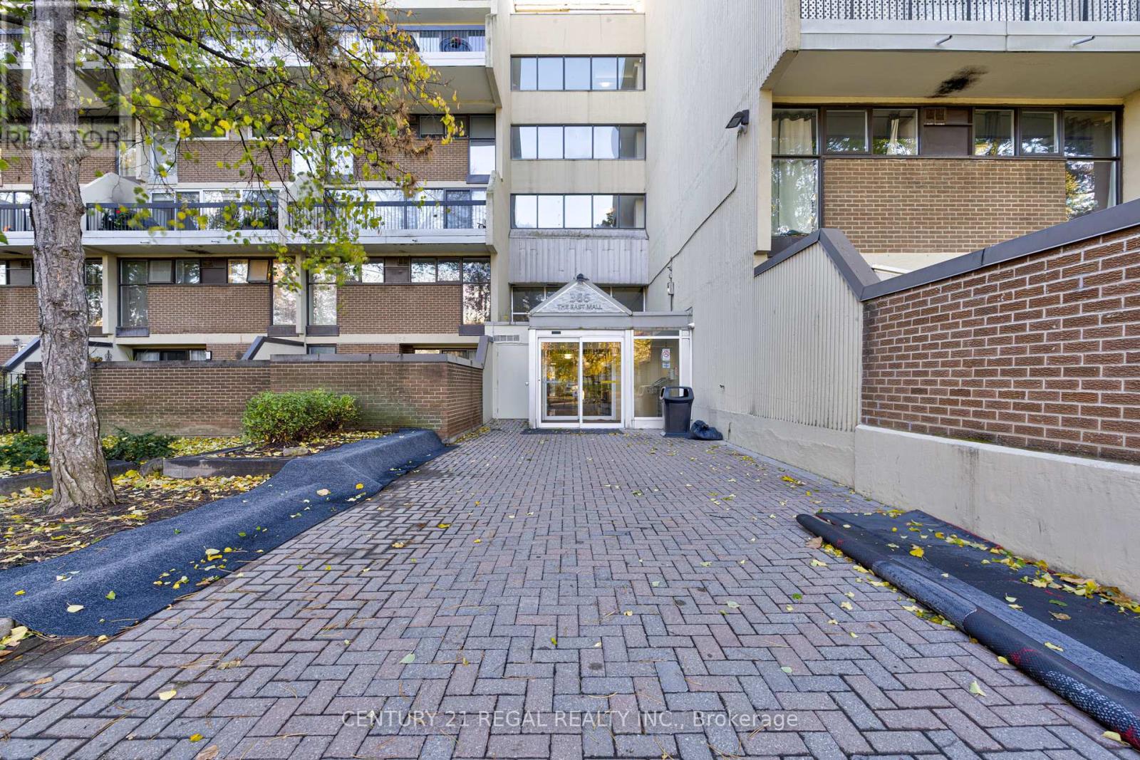 139 - 366 The East Mall, Toronto, Ontario  M9B 6C6 - Photo 35 - W12576602