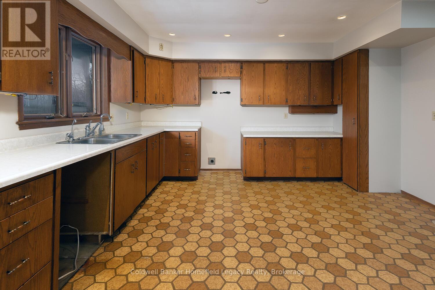 4920 Line 10 Line E, Perth South, Ontario  N4X 1C4 - Photo 11 - X12576758