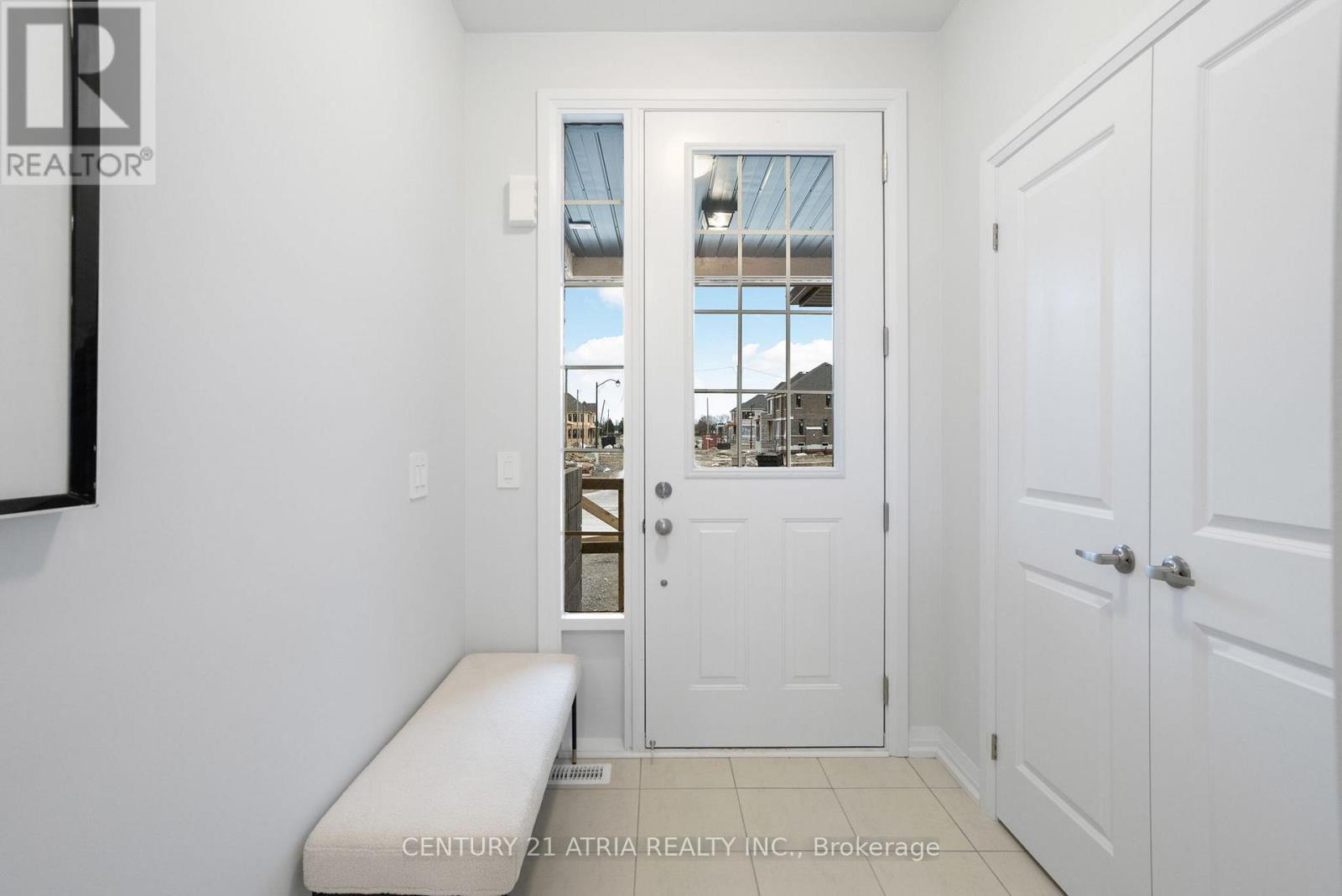 140 Corley Street, Kawartha Lakes, Ontario  K9V 0R4 - Photo 2 - X12576604