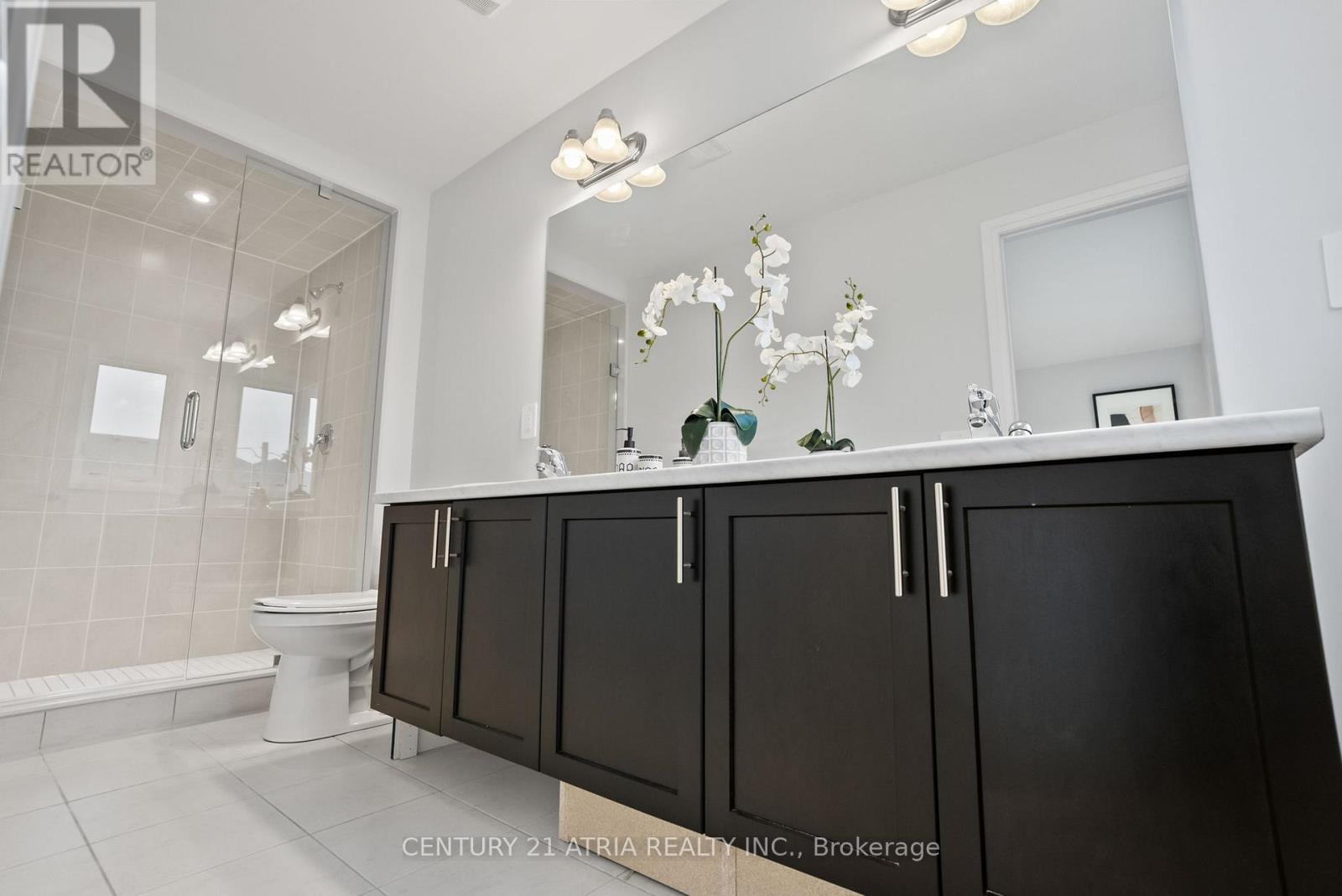 140 Corley Street, Kawartha Lakes, Ontario  K9V 0R4 - Photo 34 - X12576604