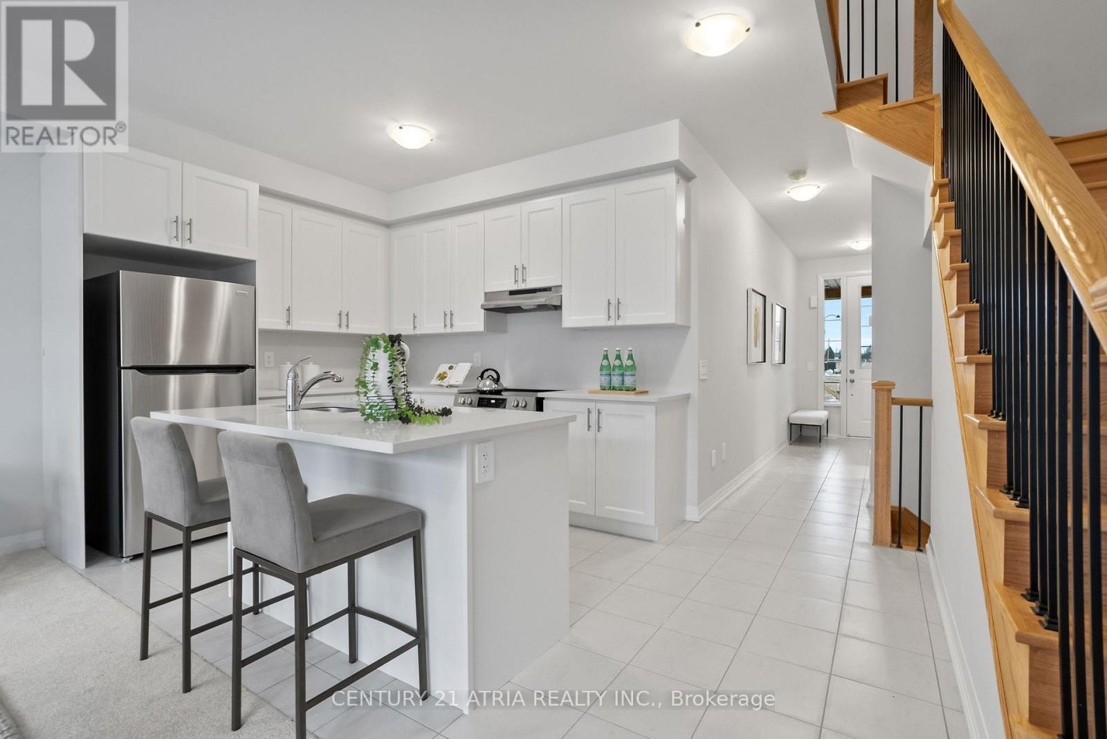 140 Corley Street, Kawartha Lakes, Ontario  K9V 0R4 - Photo 5 - X12576604