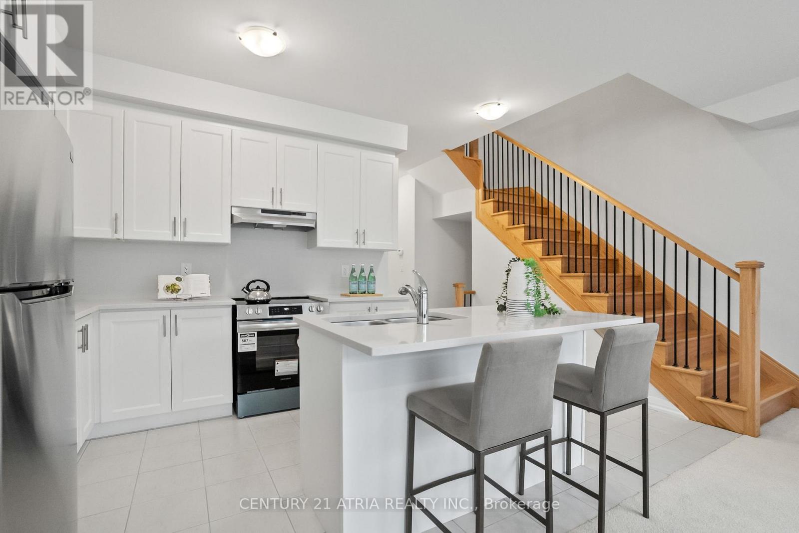 140 Corley Street, Kawartha Lakes, Ontario  K9V 0R4 - Photo 6 - X12576604