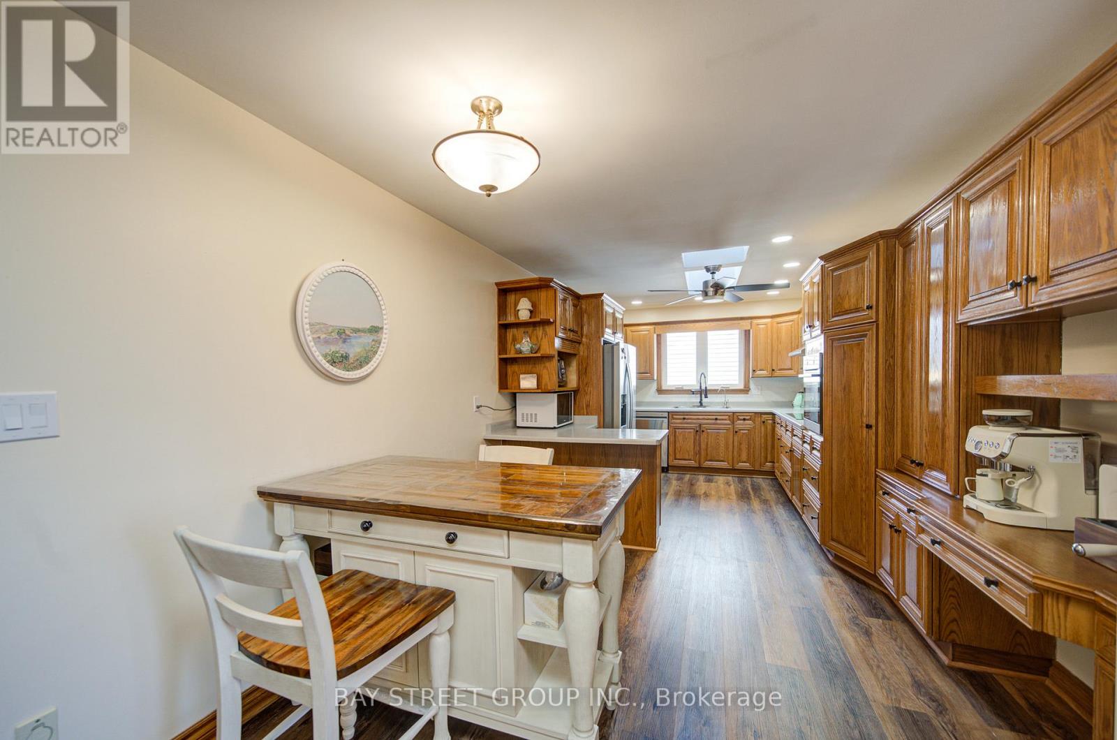 47 Cecil Street, St. Catharines, Ontario  L2N 4B3 - Photo 8 - X12576620