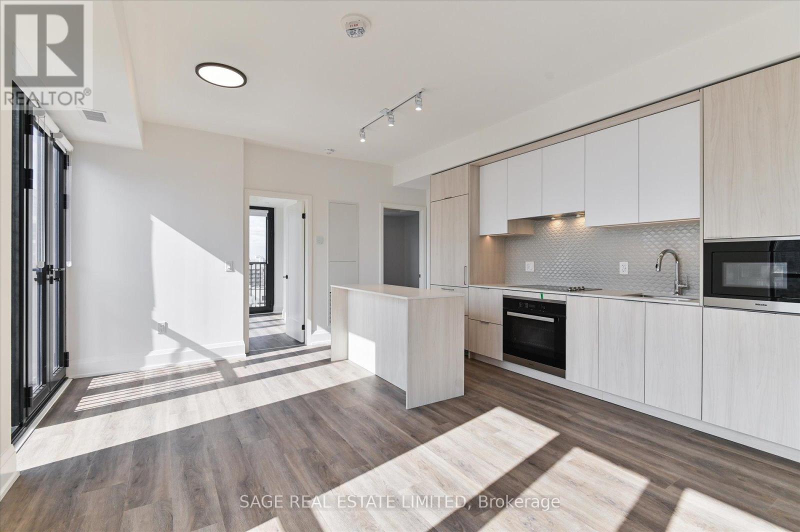 1007 - 123 Portland Street, Toronto, Ontario M5V 0V9 - Photo 8 - C12576678