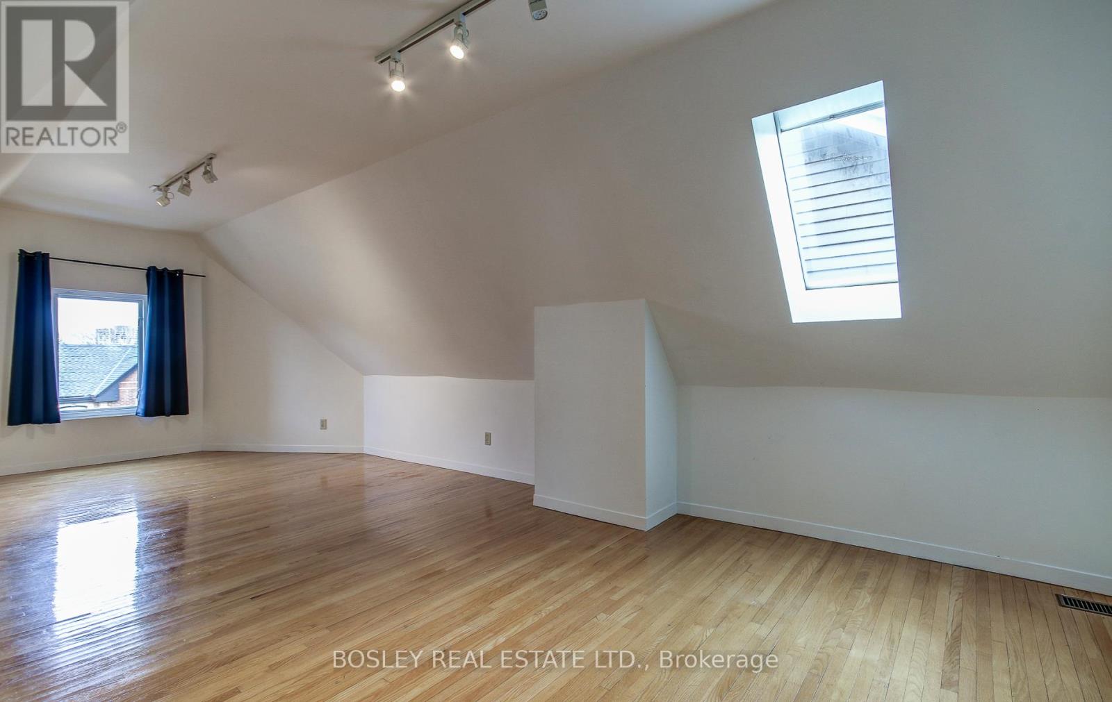 Upper - 376 Berkeley Street, Toronto, Ontario  M5A 2X7 - Photo 18 - C12576682