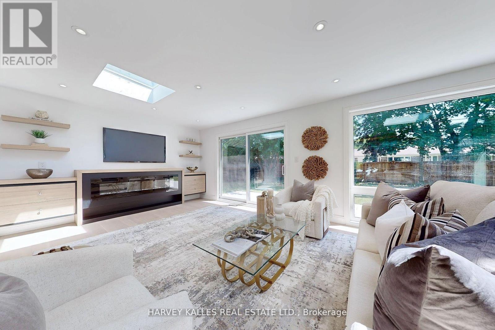 29 Parmbelle Crescent, Toronto, Ontario  M3A 3G5 - Photo 5 - C12576690