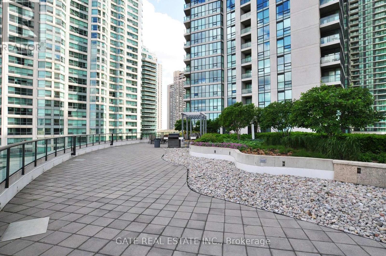 1410 - 18 Harbour Street, Toronto, Ontario  M5J 2Z6 - Photo 34 - C12576804