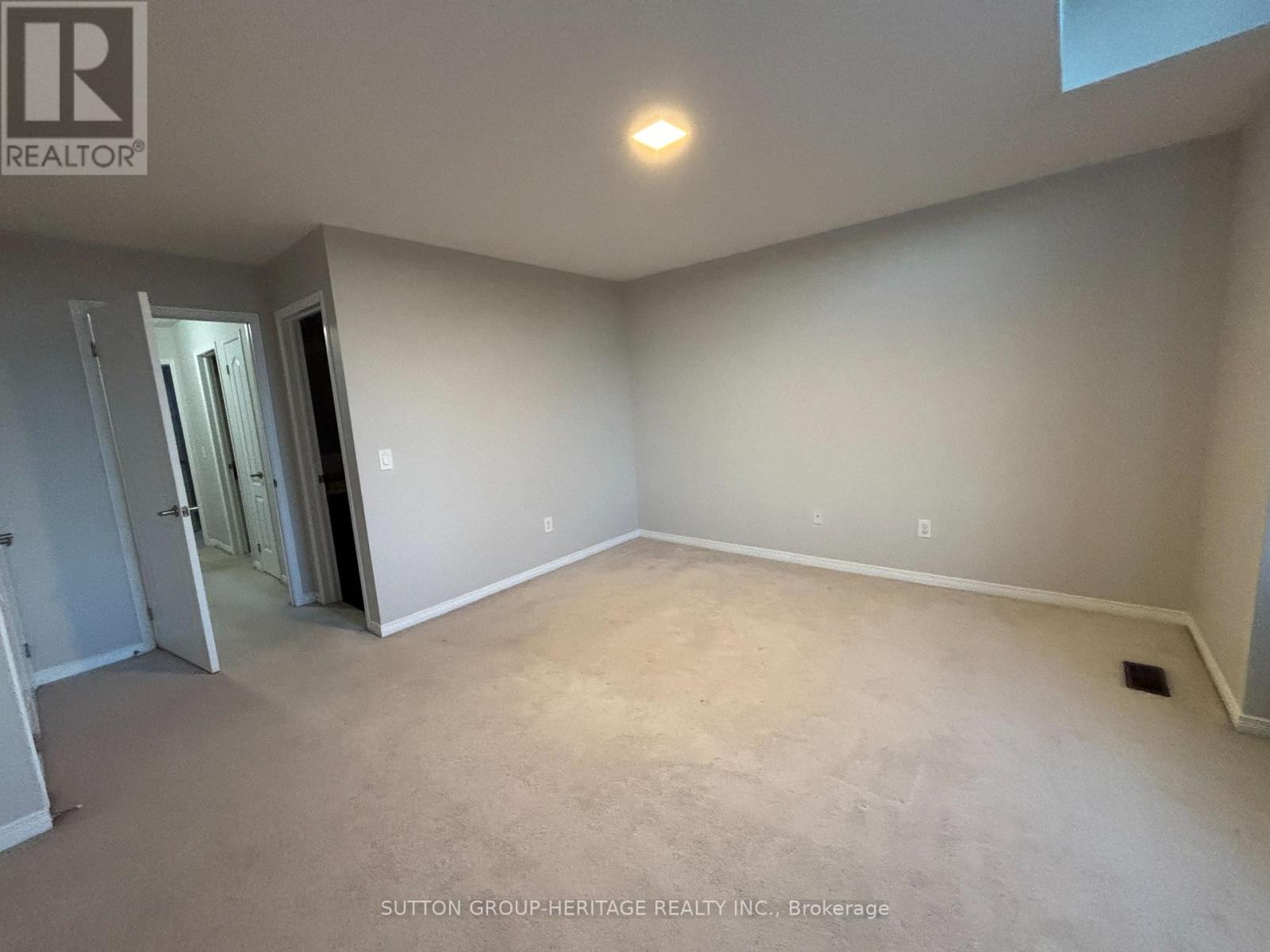 102 Harbourside Drive, Whitby, Ontario  L1N 0H7 - Photo 11 - E12576696