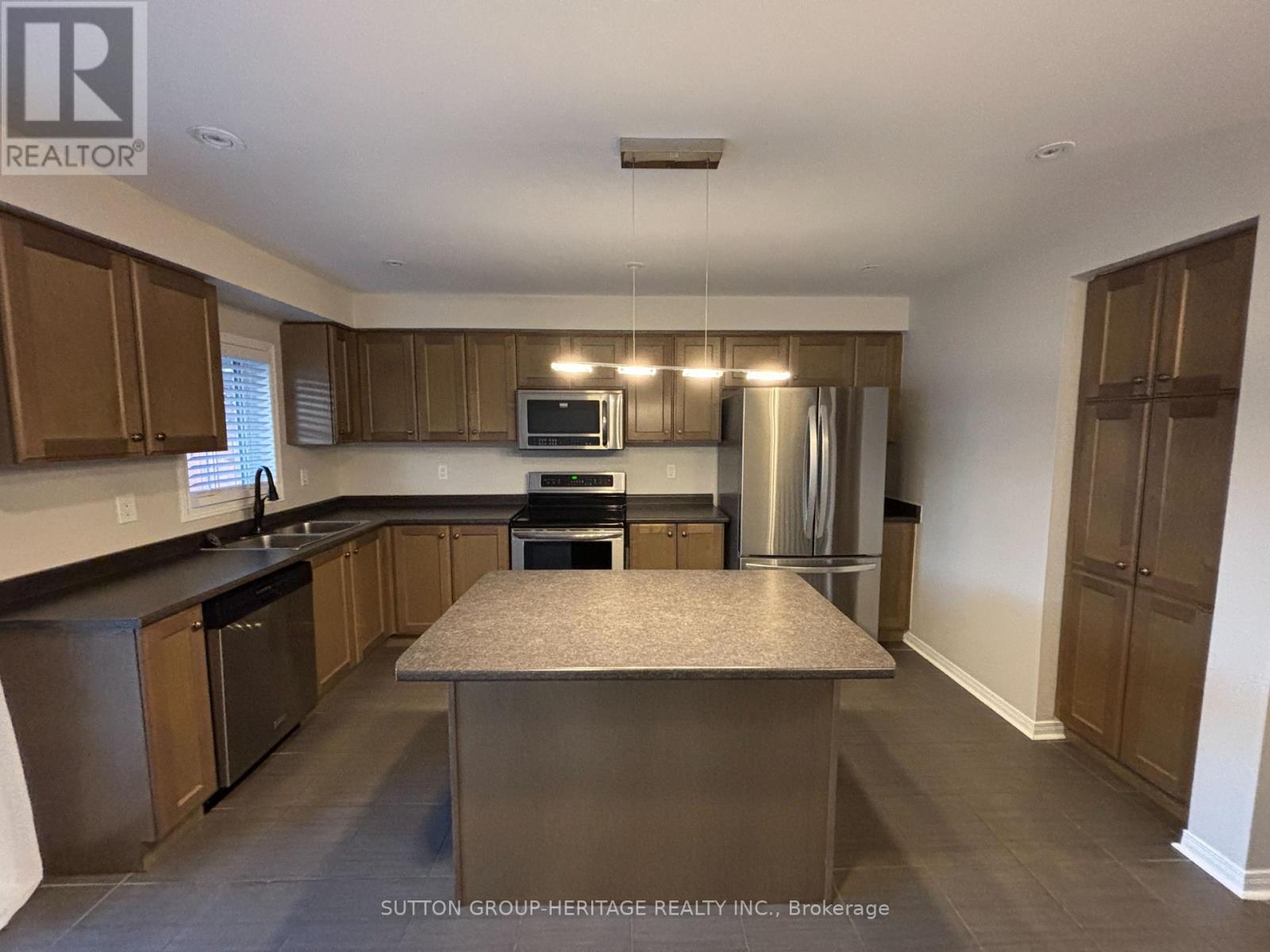 102 Harbourside Drive, Whitby, Ontario  L1N 0H7 - Photo 5 - E12576696