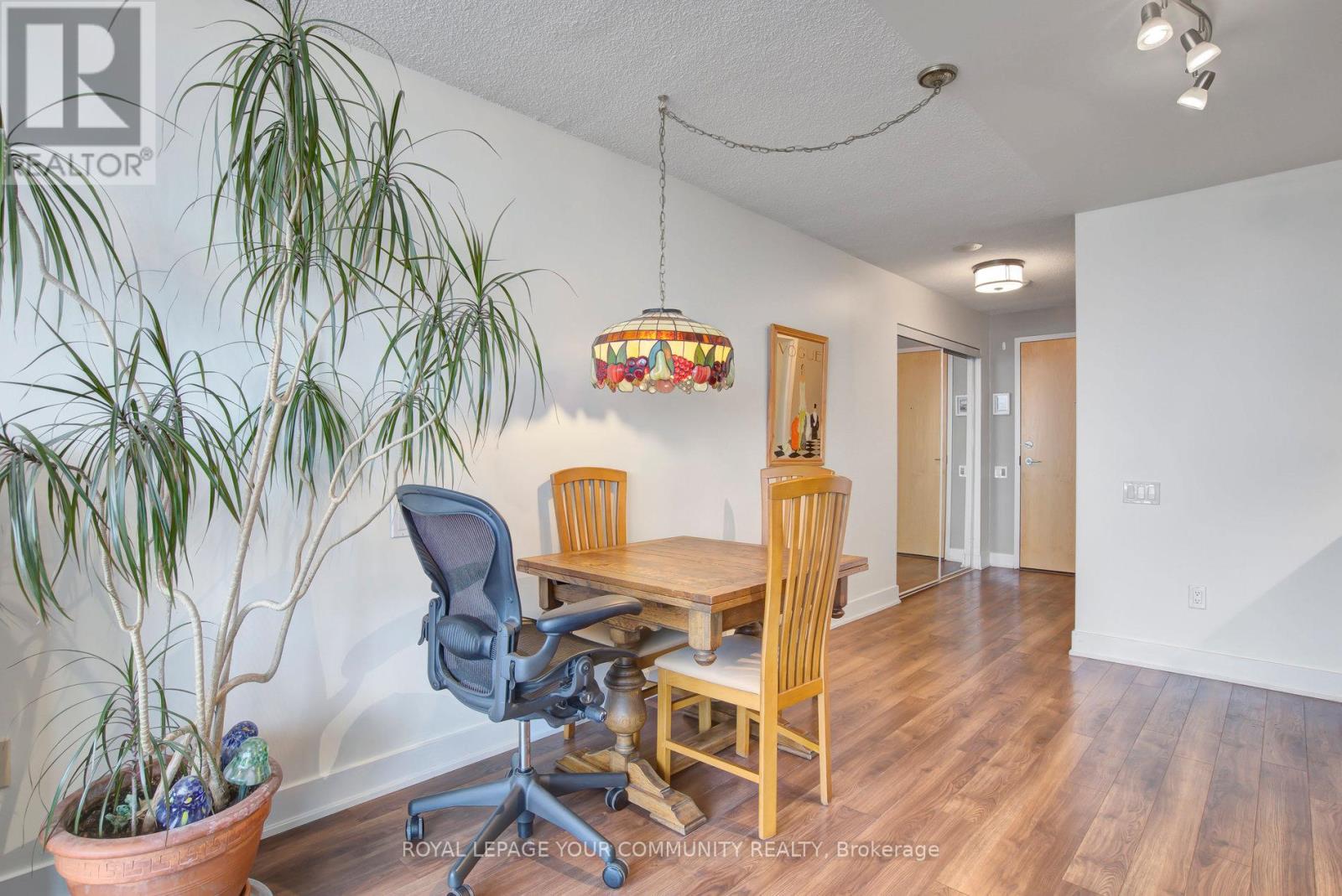 1806 - 1048 Broadview Avenue, Toronto, Ontario  M4K 2B8 - Photo 12 - E12576748