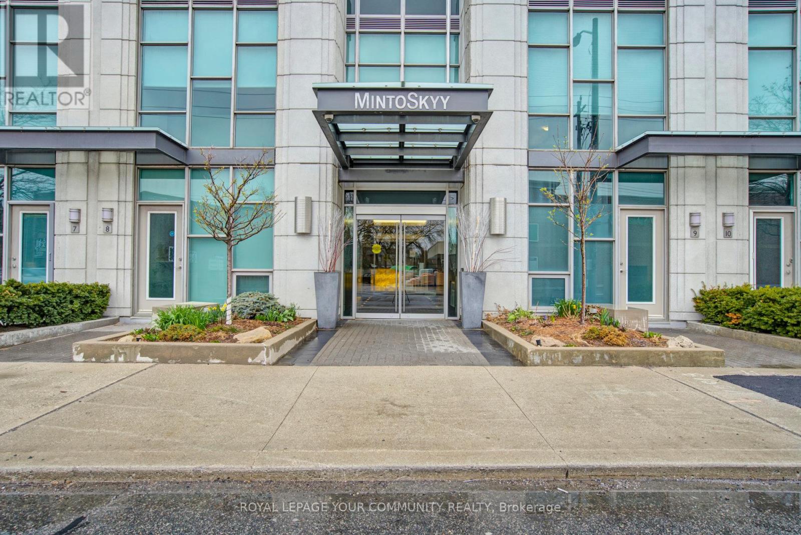 1806 - 1048 Broadview Avenue, Toronto, Ontario  M4K 2B8 - Photo 2 - E12576748