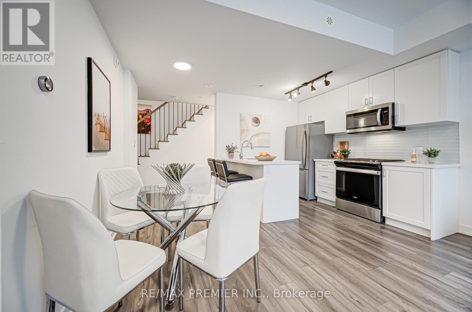 8 - 1479 O'connor Drive, Toronto, Ontario  M4B 0A7 - Photo 23 - E12576756