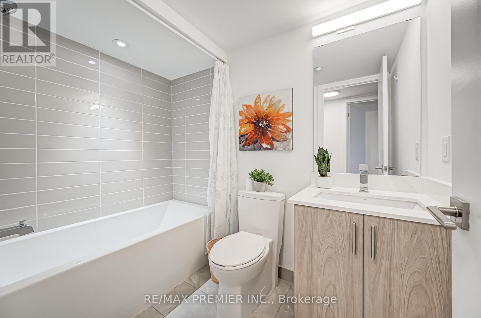 8 - 1479 O'connor Drive, Toronto, Ontario  M4B 0A7 - Photo 33 - E12576756