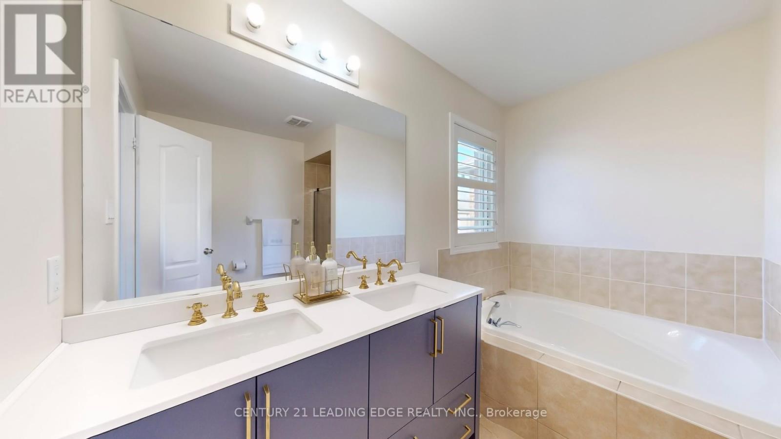 1574 Edgecroft Drive, Pickering, Ontario  L1V 2P8 - Photo 22 - E12576760