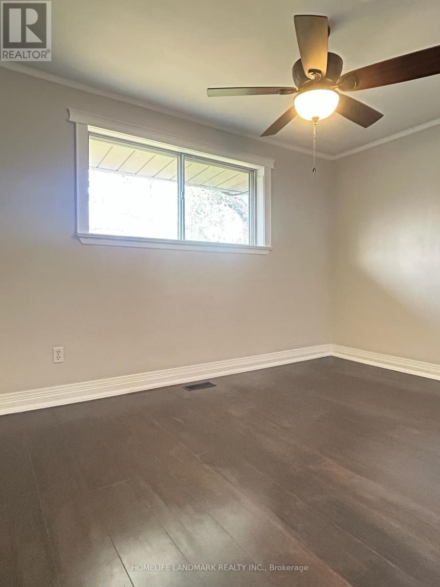 2749 Truscott Drive, Mississauga, Ontario L5J 2B8 - Photo 10 - W12520008