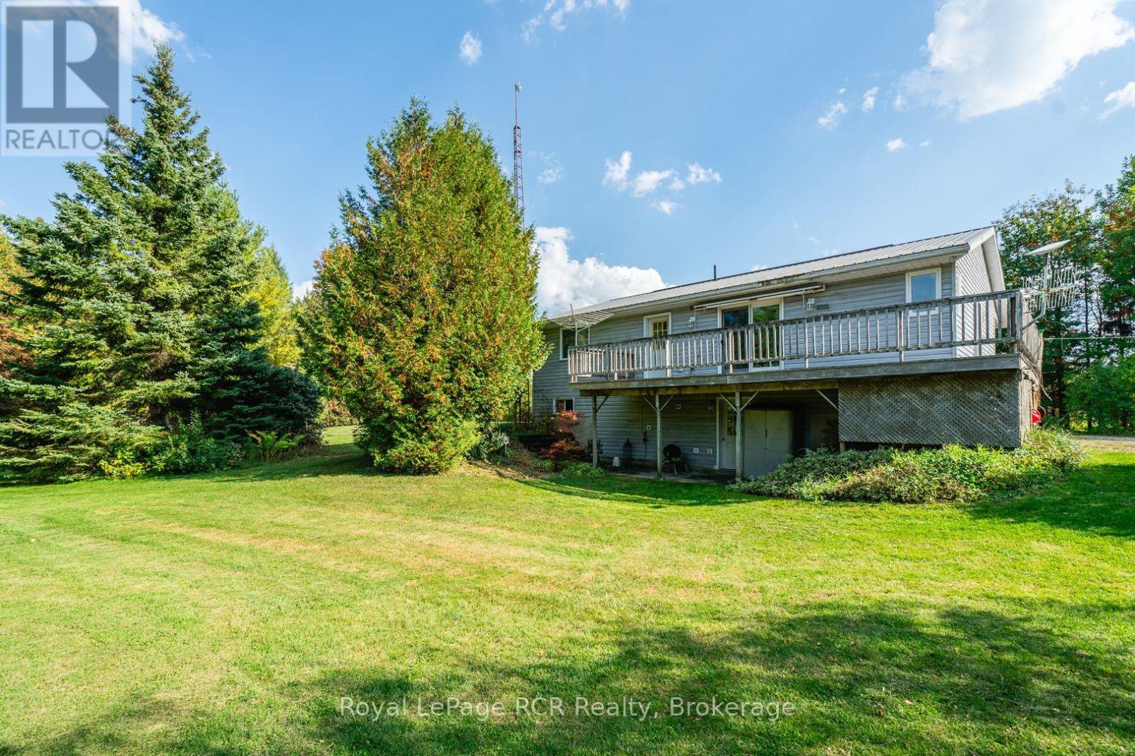 74074 10 Side Road, West Grey, Ontario  N0G 1S0 - Photo 33 - X12450900