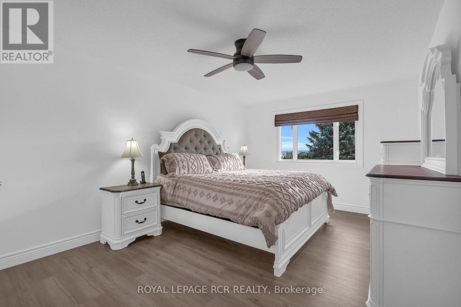 11 Golfview Boulevard, Bradford West Gwillimbury (Bradford), Ontario  L3Z 3Z1 - Photo 18 - N12576664