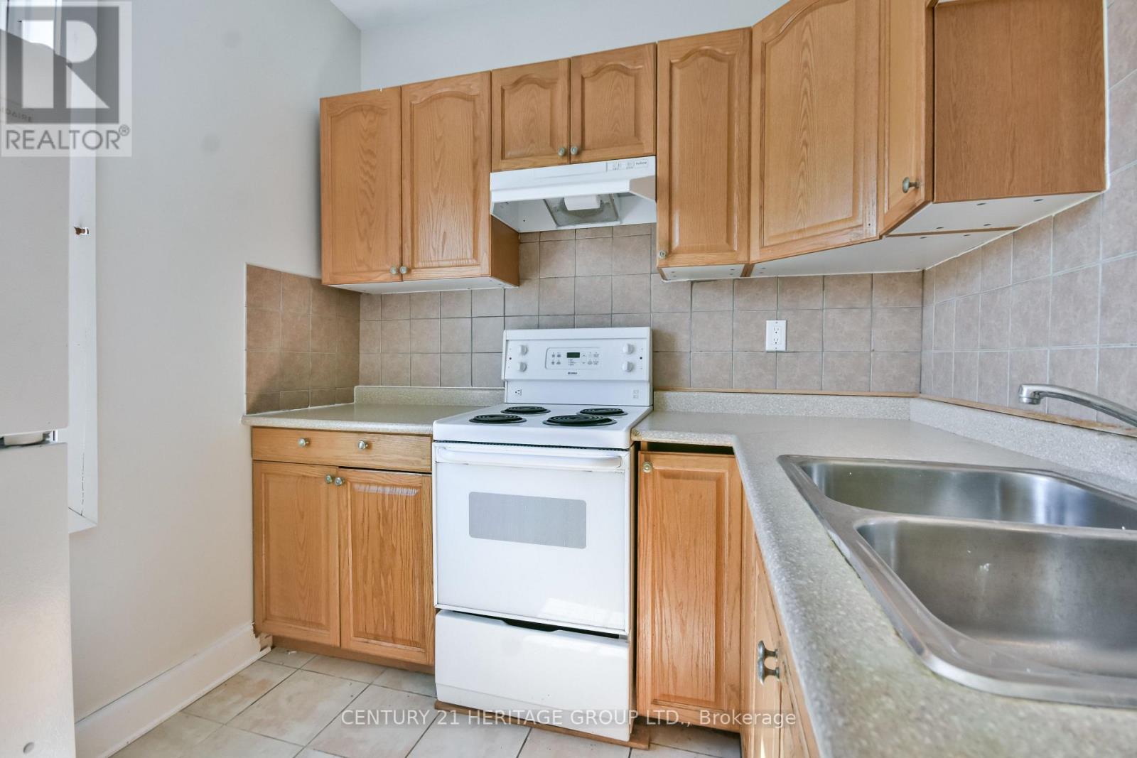 1 - 280 Bells Lane, Innisfil, Ontario  L0L 1R0 - Photo 6 - N12576668