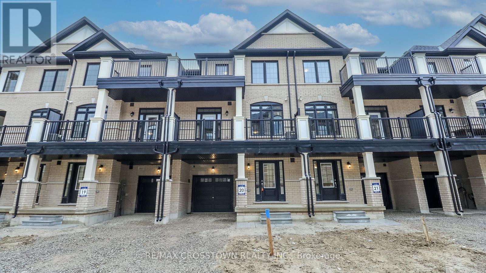 Unit 20 - 2025 Matteer Court, Innisfil, Ontario  L9S 4T9 - Photo 1 - N12576752