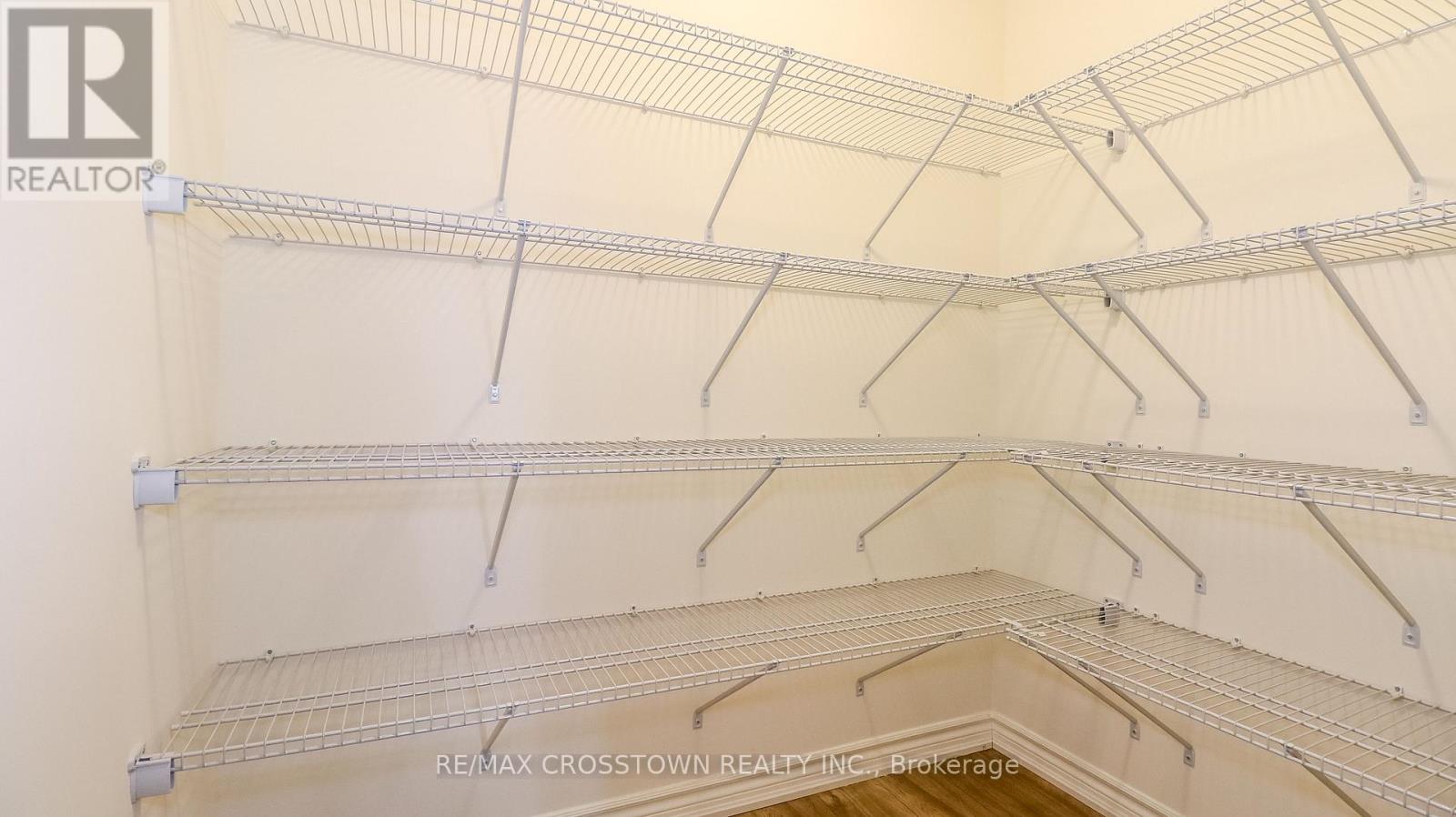 Unit 20 - 2025 Matteer Court, Innisfil, Ontario  L9S 4T9 - Photo 16 - N12576752