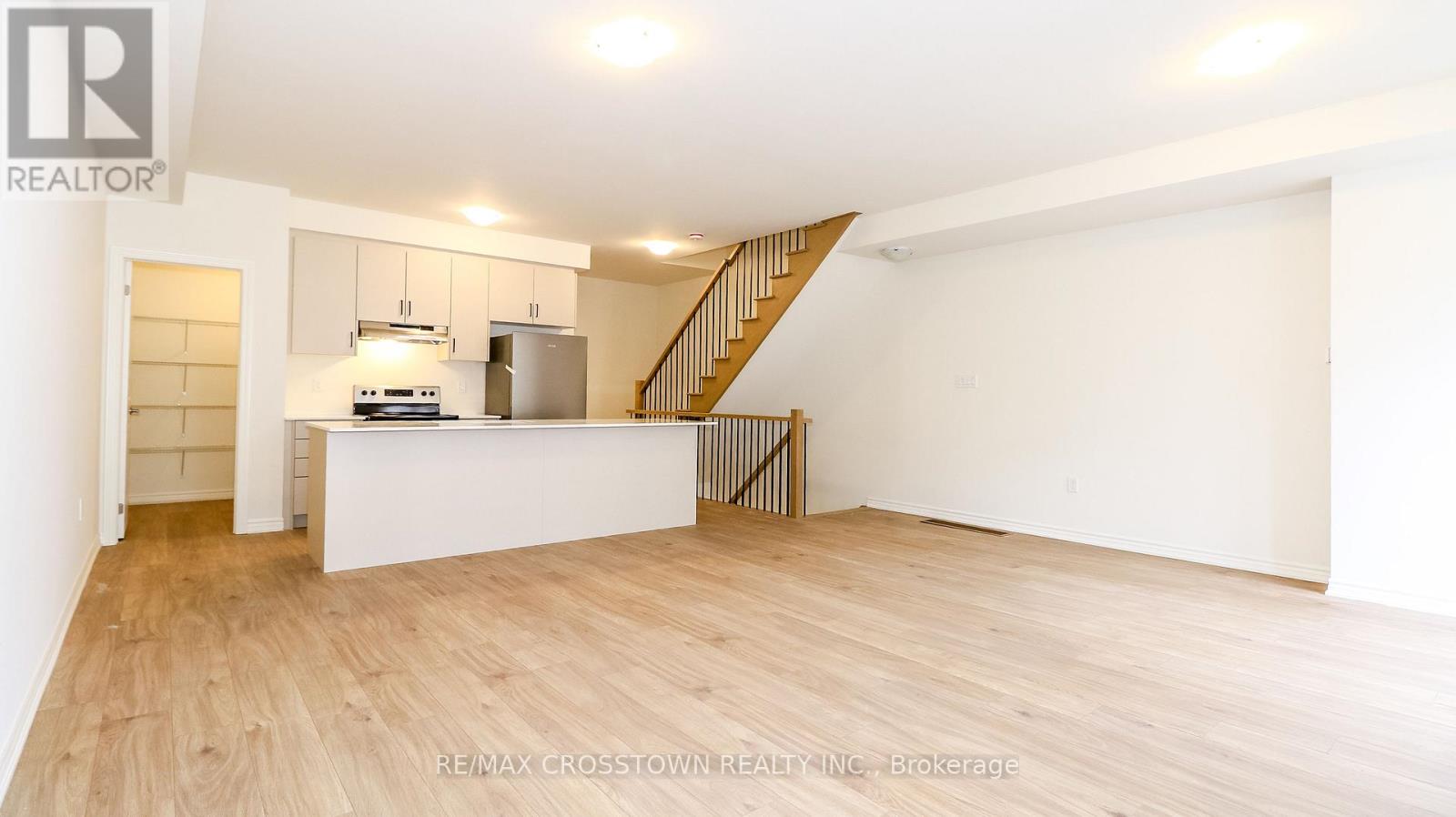 Unit 20 - 2025 Matteer Court, Innisfil, Ontario  L9S 4T9 - Photo 18 - N12576752