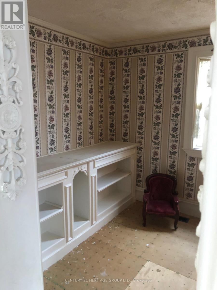 117 Lucas Street, Richmond Hill, Ontario  L4C 4P4 - Photo 12 - N12576788