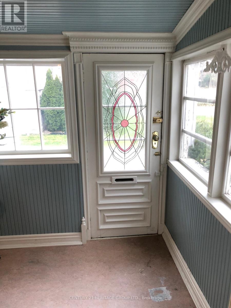 117 Lucas Street, Richmond Hill, Ontario  L4C 4P4 - Photo 8 - N12576788