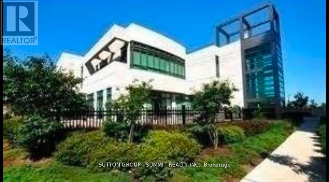 501 - 339 Rathburn Road W, Mississauga, Ontario  L5B 0K6 - Photo 3 - W12576638