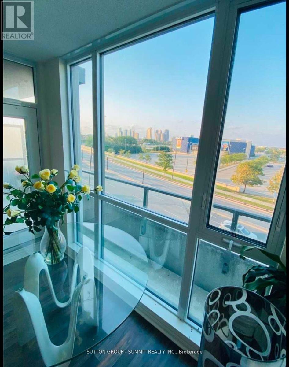 501 - 339 Rathburn Road W, Mississauga, Ontario  L5B 0K6 - Photo 4 - W12576638