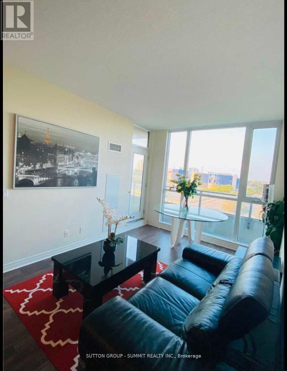 501 - 339 Rathburn Road W, Mississauga, Ontario  L5B 0K6 - Photo 5 - W12576638