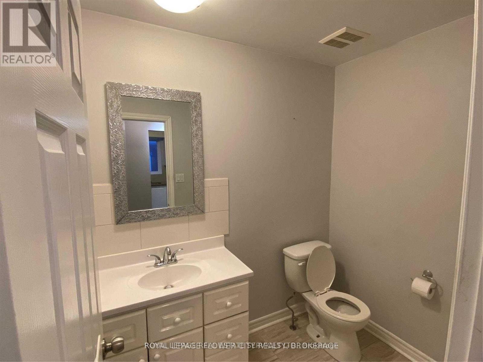 4 - 10 Main Street S, Halton Hills, Ontario  L7G 3G5 - Photo 10 - W12576660