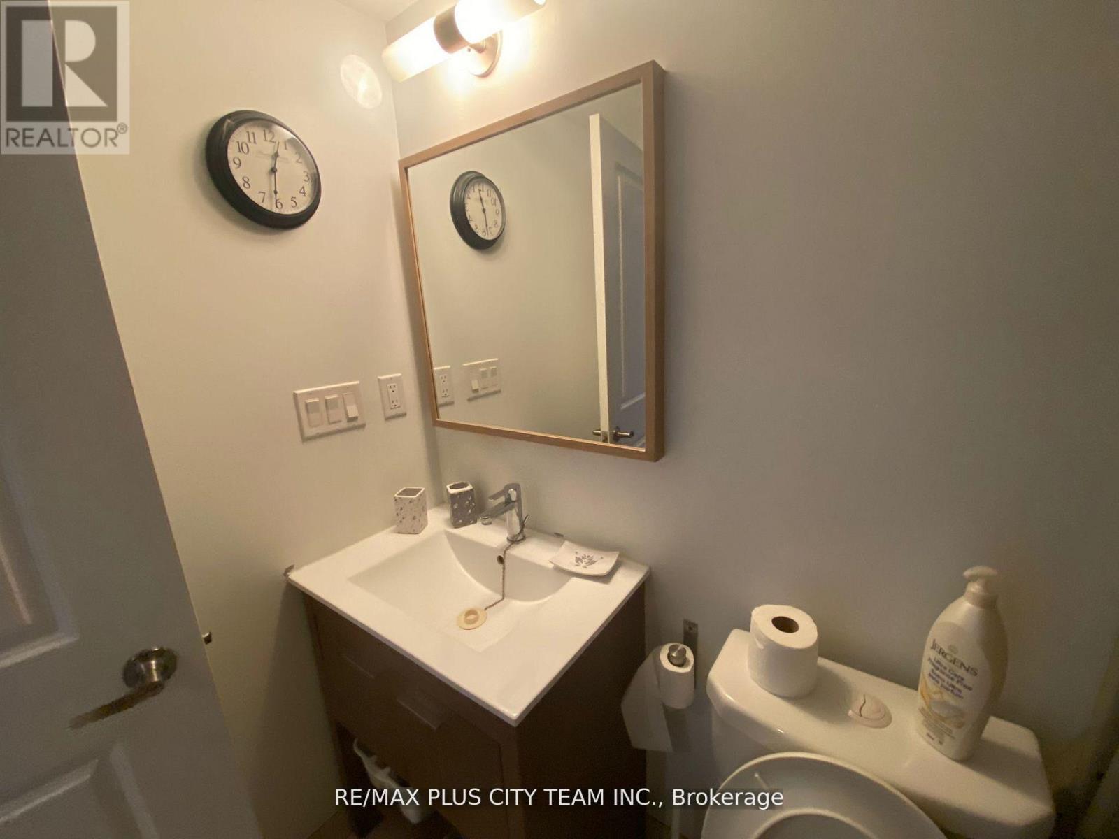 1115 - 80 Esther Lorrie Drive N, Toronto, Ontario  M9W 4V1 - Photo 10 - W12576704