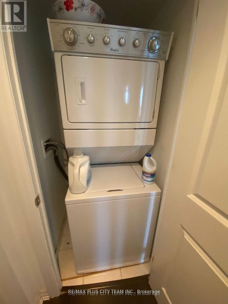 1115 - 80 Esther Lorrie Drive N, Toronto, Ontario  M9W 4V1 - Photo 11 - W12576704