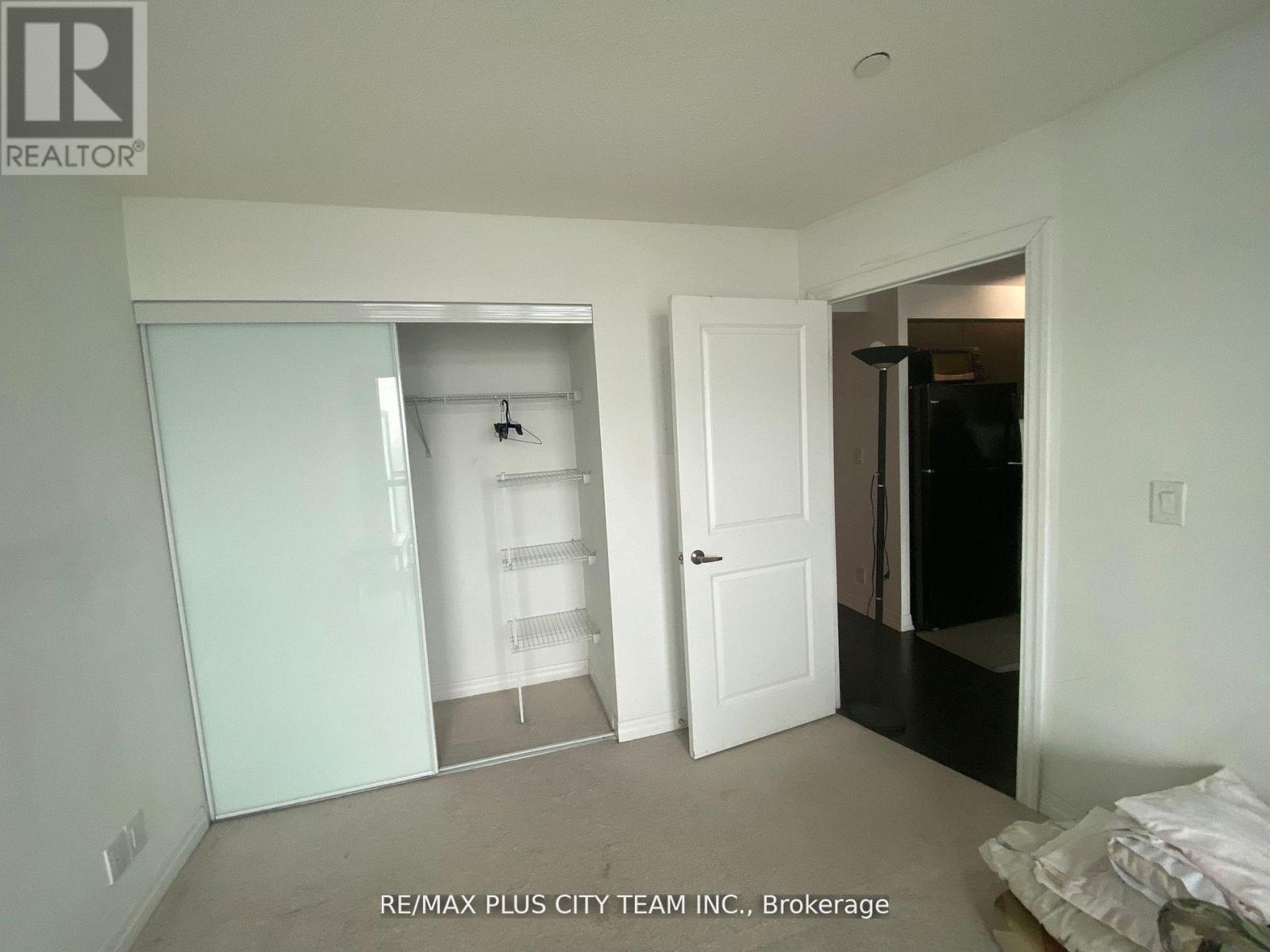 1115 - 80 Esther Lorrie Drive N, Toronto, Ontario  M9W 4V1 - Photo 8 - W12576704