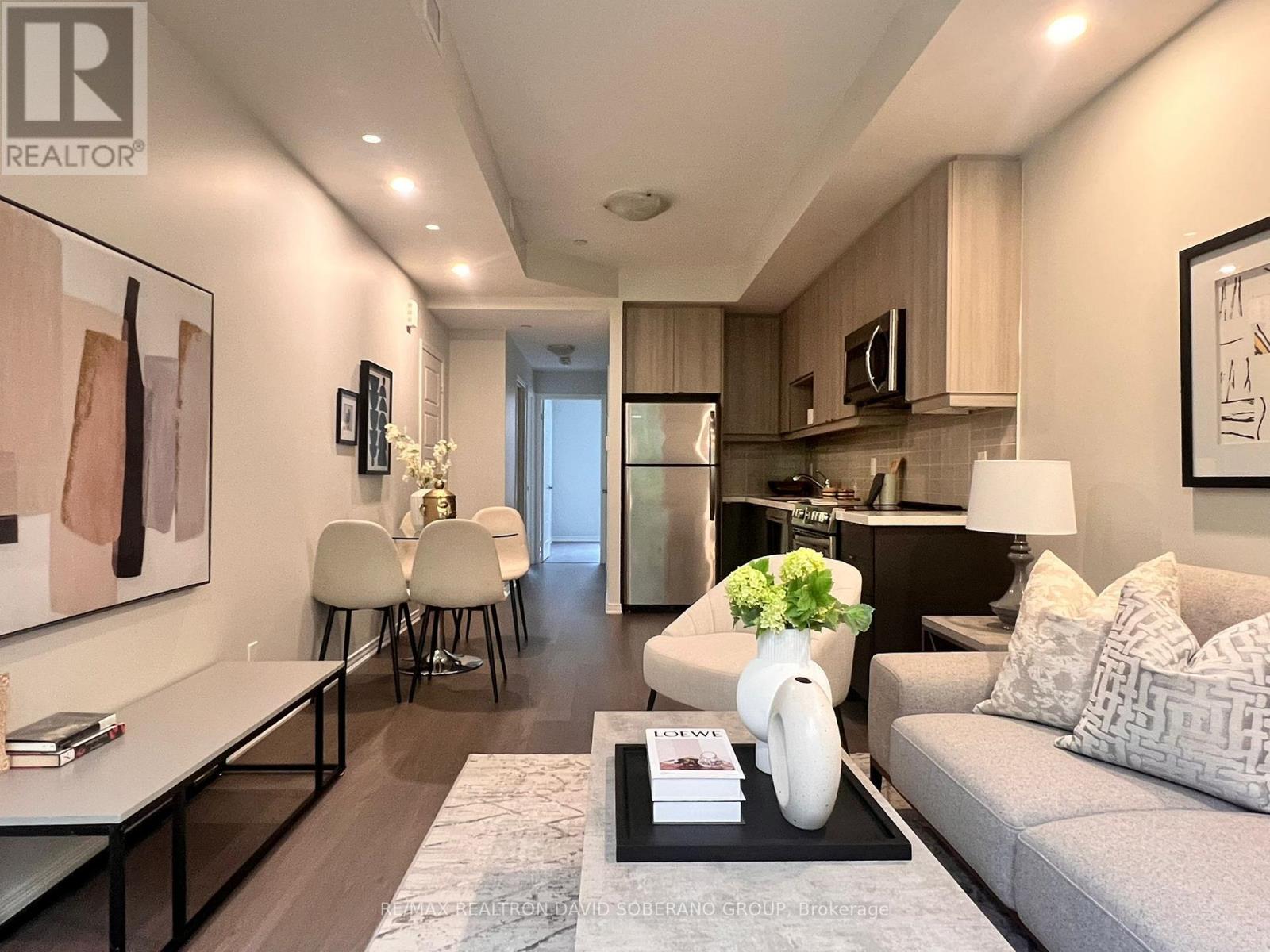 202 - 1120 Briar Hill Avenue, Toronto, Ontario  M6B 0A9 - Photo 7 - W12576710