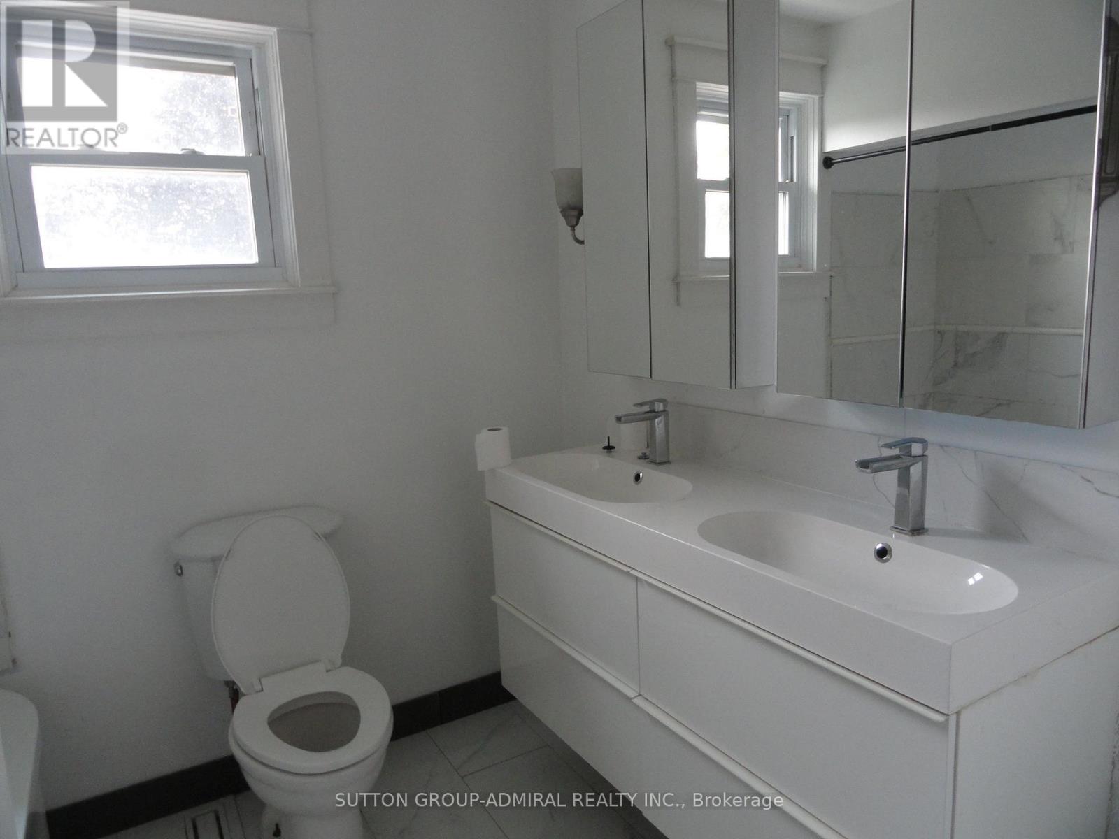 2776 Tallberg Court, Mississauga, Ontario L5J 1T1 - Photo 11 - W12576722