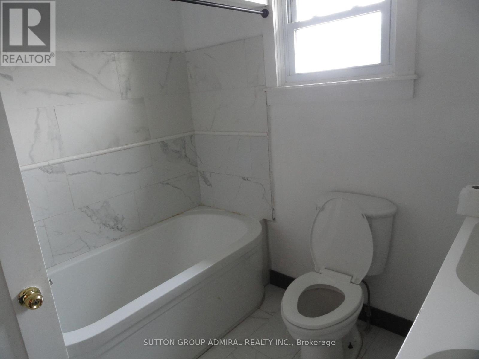 2776 Tallberg Court, Mississauga, Ontario L5J 1T1 - Photo 12 - W12576722